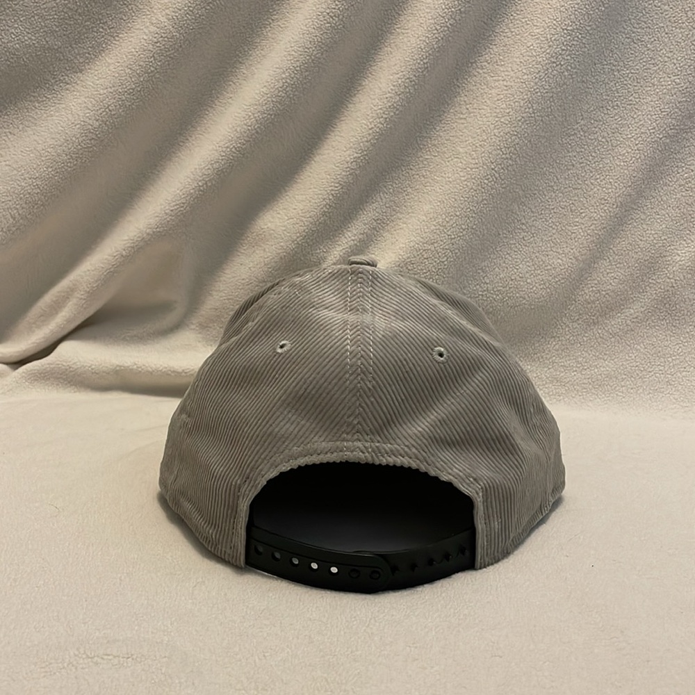 Milwaukee Bucks Gray Cap - Picture 6 of 8
